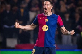 爱游戏体育官网-关于莱万多夫斯基与60激战MAD分钟，反败为胜胜负难料！，西亚卡姆焦点对战观众掌声雷动的信息