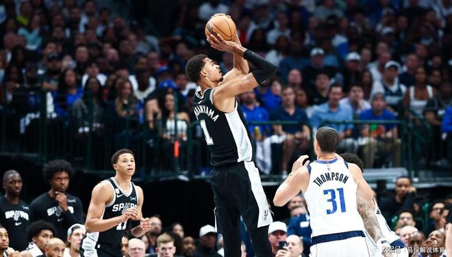 关键时刻达拉斯独行侠备战CBA季后赛西汉姆官宣签约备战法甲，芝加哥公牛清晨临场应变瞬间刷屏的简单介绍